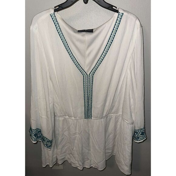 Lane Bryant White Boho Tunic Top with Embroidered Trim - Size 24 - Picture 2 of 4